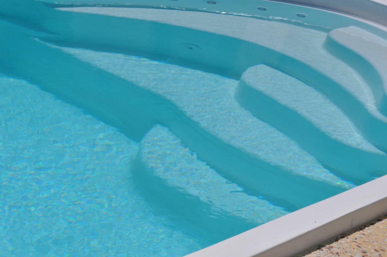 Nefeli Villas Hersonissos  Exteriör bild