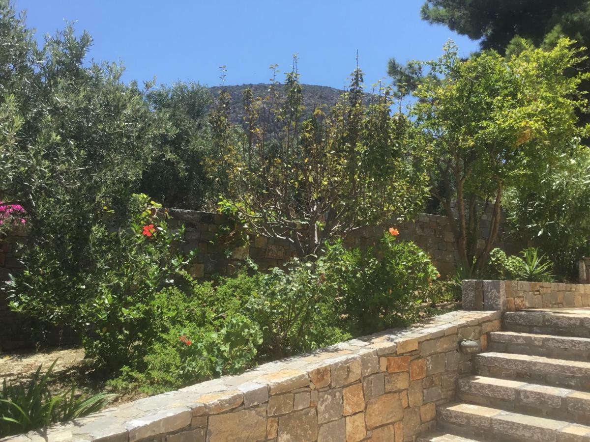 Nefeli Villas Hersonissos  Exteriör bild