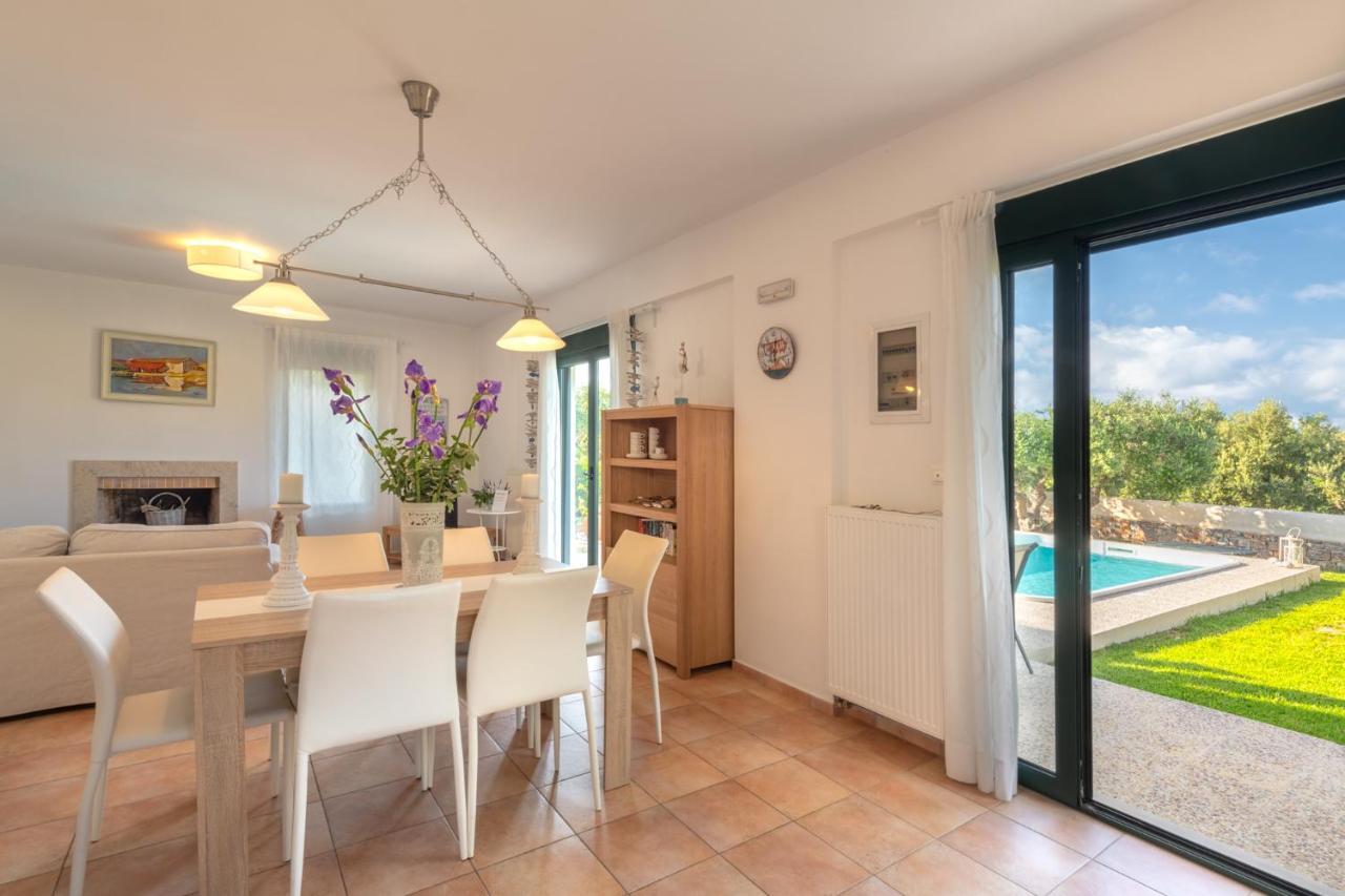 Nefeli Villas Hersonissos  Exteriör bild